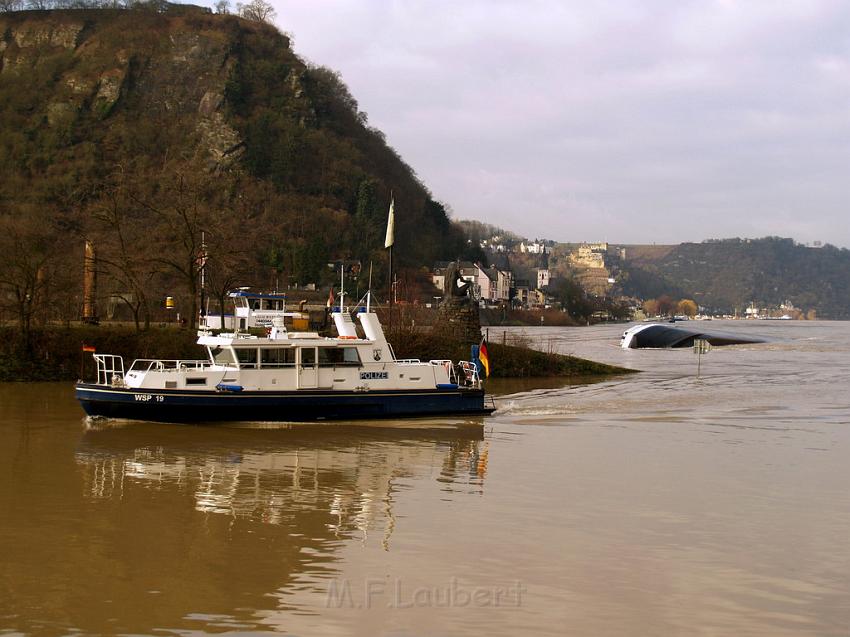 Schiff gesunken St Goarhausen Loreley P017.jpg